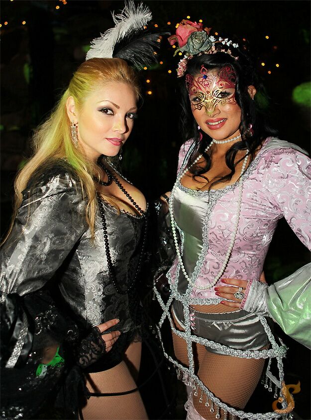 Playboy Mansion Halloween Party (62 pics)