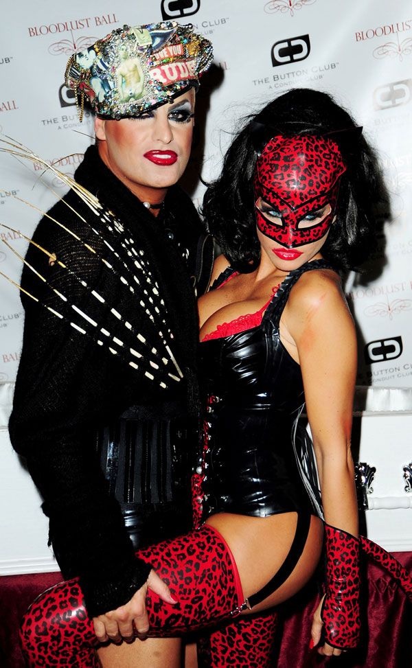 Celebrities Wearing Halloween Costumes 2009 (50 pics)