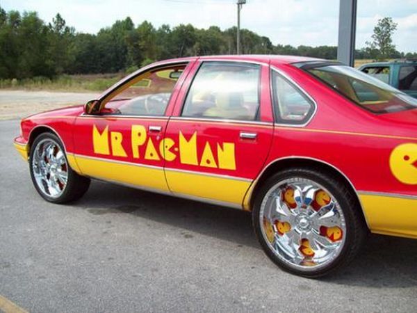 Pacman Car (5 pics)