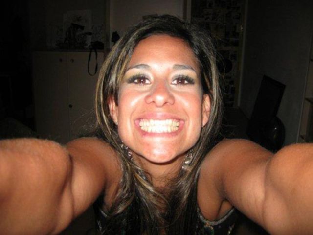 Smiling Girl from Brazil (11 pics)