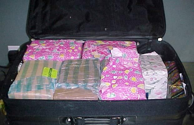 Where Smugglers Attempt to Transport Drugs (24 pics)