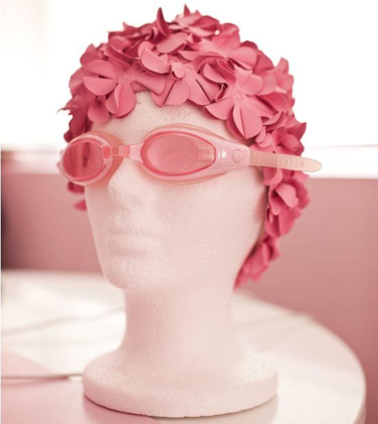 The Woman Who Loves Pink (14 pics)
