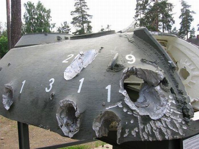 Damage Caused by Armor-Piercing Shells (13 pics)