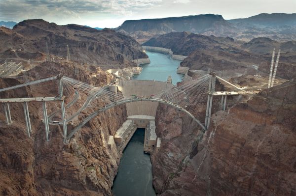 The Hoover Dam Bypass (23 pics)