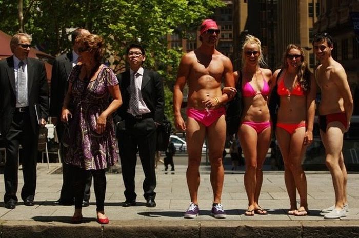 Swimsuit Parade in Sydney (23 pics)