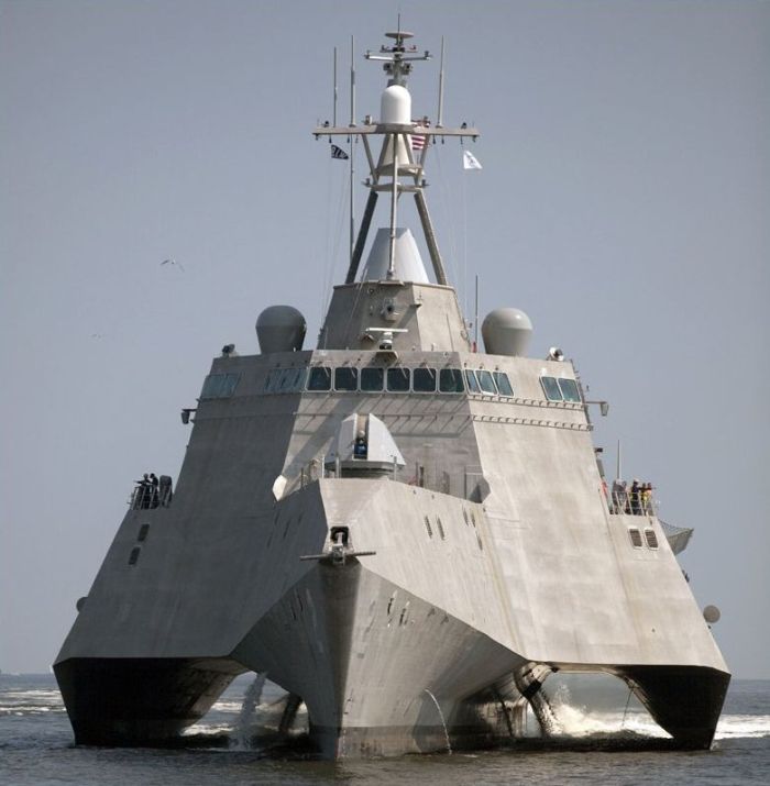 USS Independence (LCS-2) (6 pics)