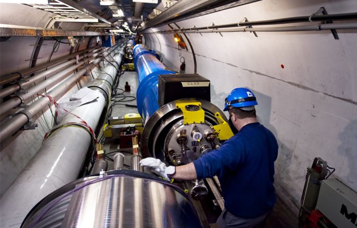 Large Hadron Collider (30 pics)