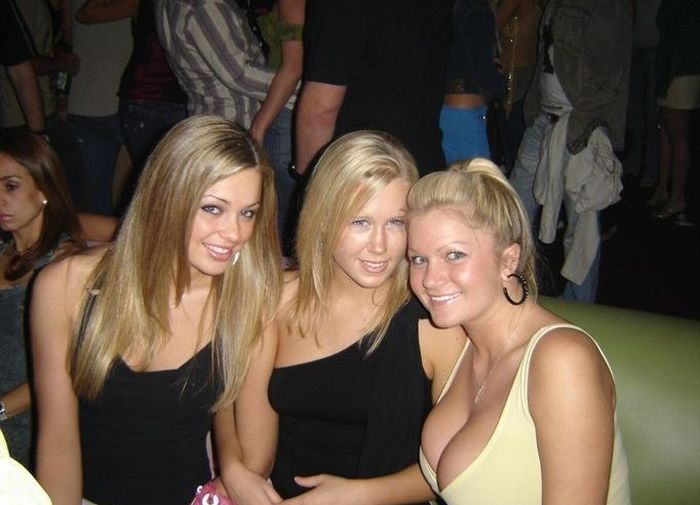 Party Girls (53 pics)