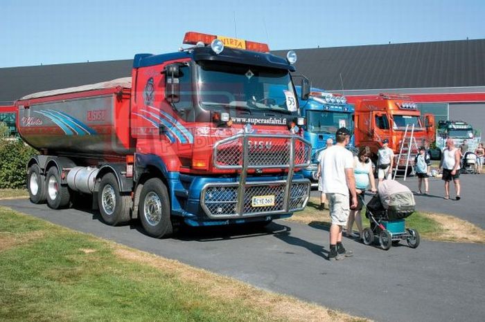 Finnish Power Truck Show 2009 (30 pics)