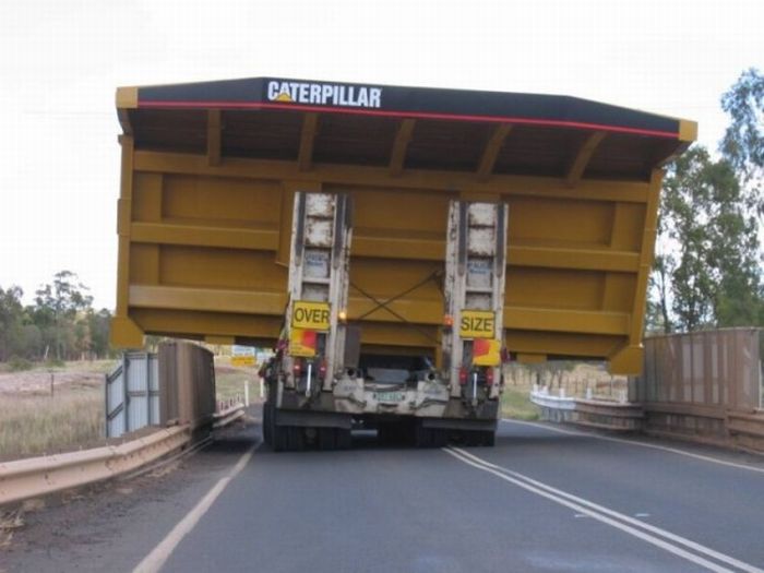 Now try to overtake this truck (4 pics)