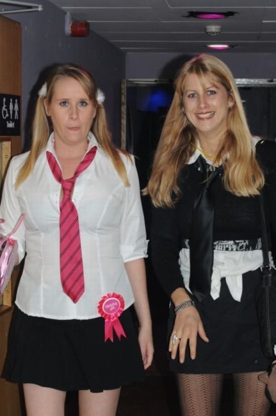 Dressed as Schoolgirls in Night Clubs (100 pics)