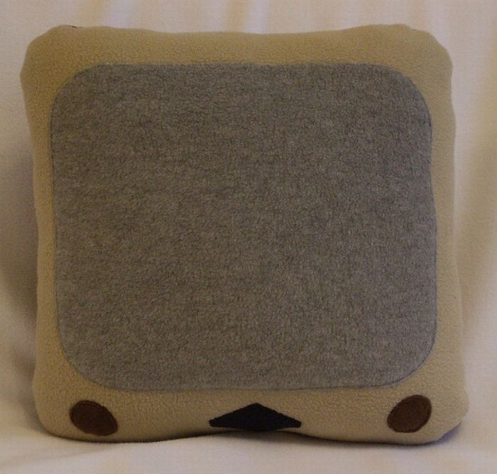 Funny Icon Pillows (19 pics)