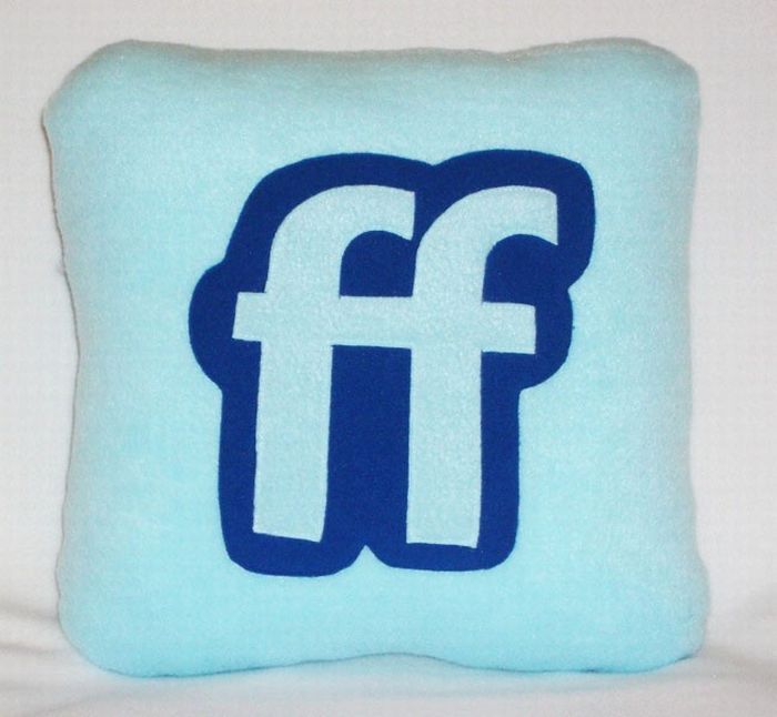 Funny Icon Pillows (19 pics)