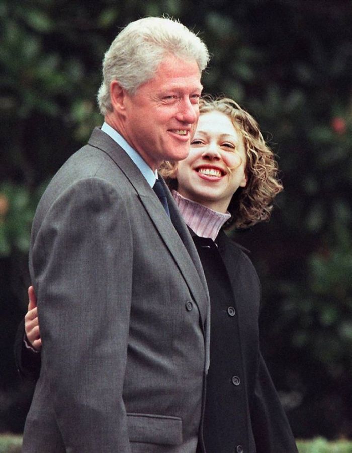 The Life of Chelsea Clinton (29 pics)