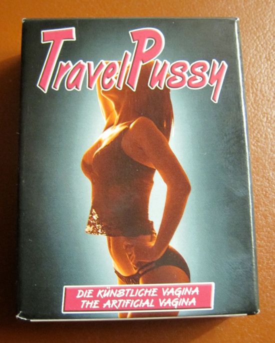 Travel Pussy (9 pics)