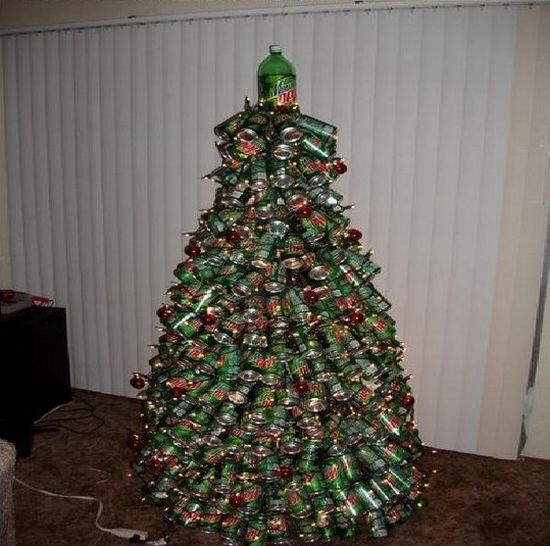 Can Tree for Christmas (9 pics)