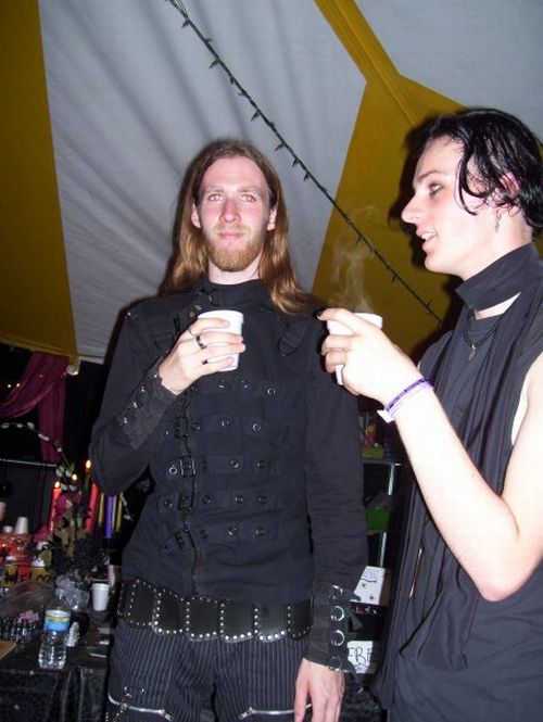 Funny People at a Goth Party (12 pics)