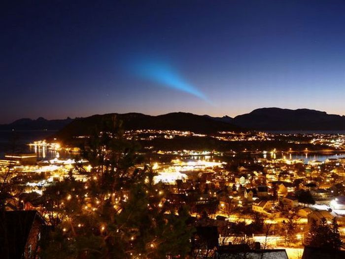Mysterious Spiral in the Sky of Norway (34 pics + video)