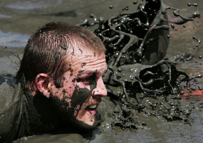 Mud Run 2009 (22 pics)