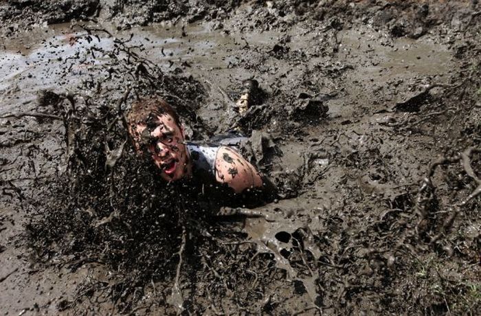Mud Run 2009 (22 pics)