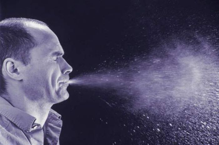 Sneezing People in Slow Motion (12 pics)