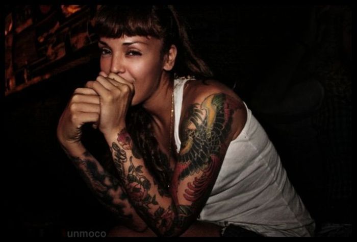 Girls with Tattoos (51 pics)