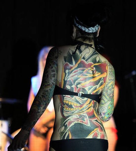 Girls with Tattoos (51 pics)