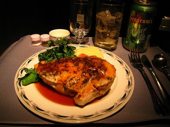 Meals Served in First Class (30 pics)