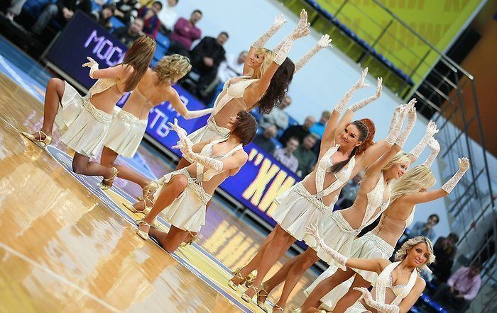 Russian Cheerleaders (83 pics)