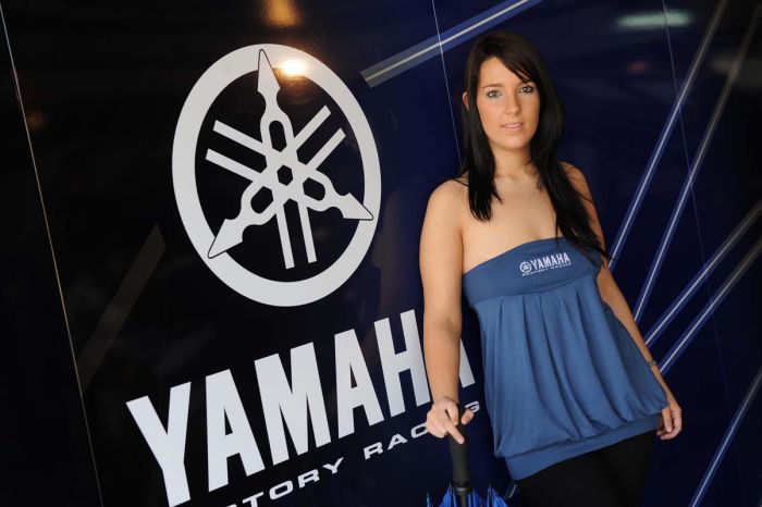 Miss Yamaha Racing 2009 (47 pics)