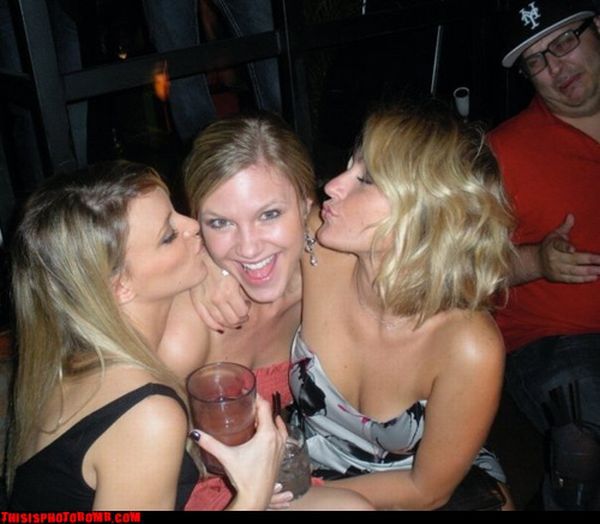 Photobombs. Part II (105 pics)