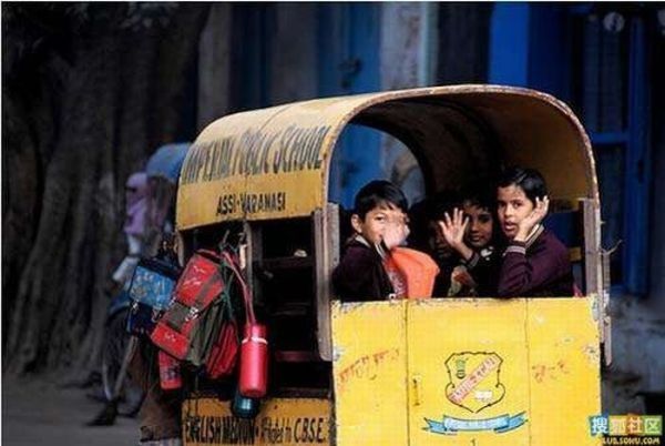 School "bus" in India (30 pics)