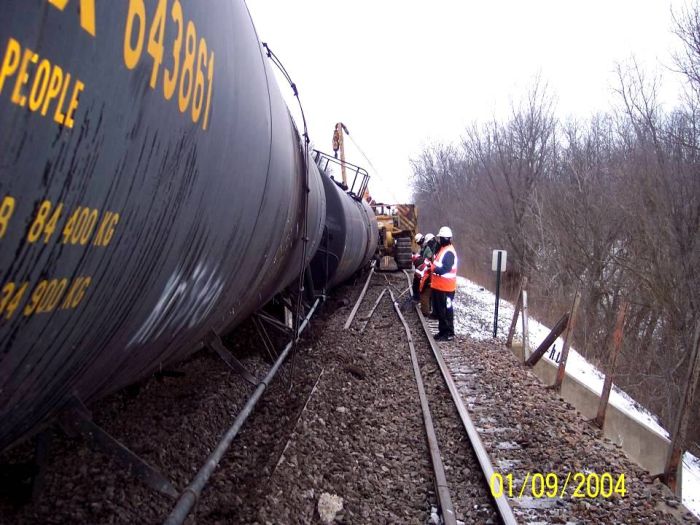 Train crash (16 pics)