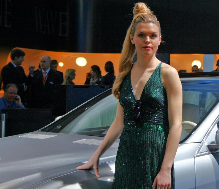 Girls of Detroit Auto Show (25 pics)