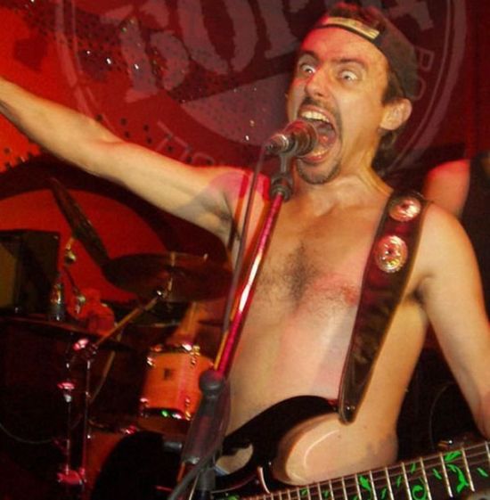 Funny Faces of Guitar Players (33 pics)