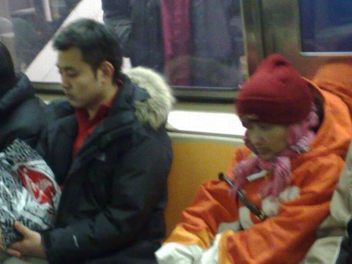 Sleeping People (54 pics)