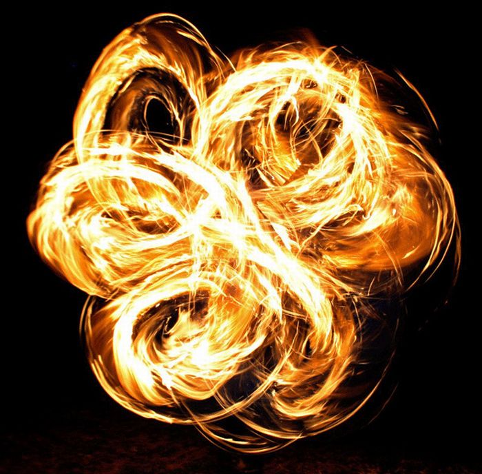 Fire Dancing (18 pics)