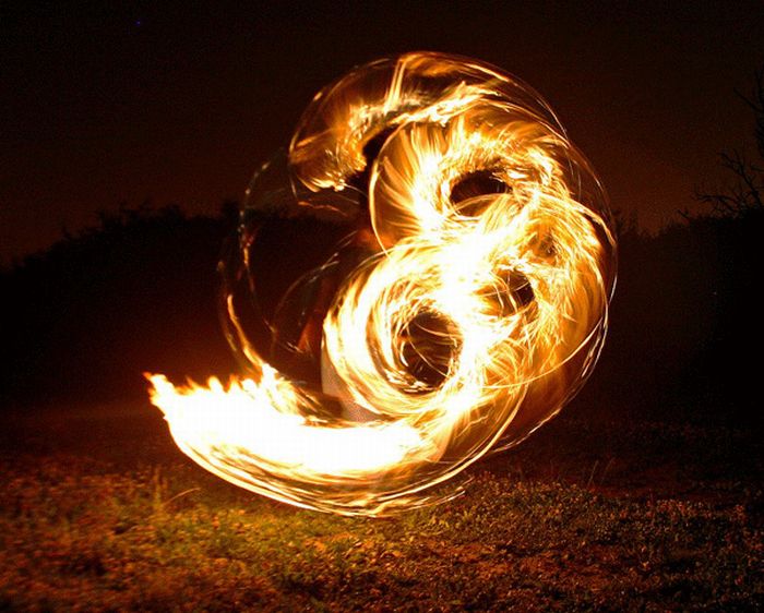 Fire Dancing (18 pics)