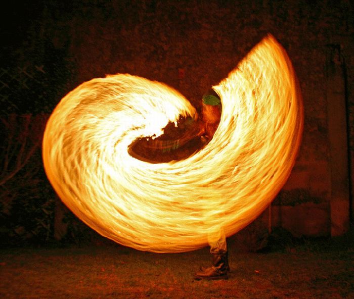 Fire Dancing (18 pics)