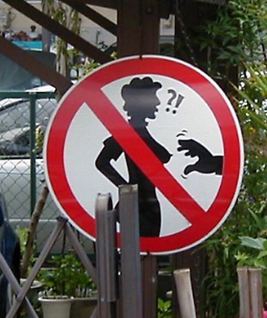 WTF Foreign Signs (13 pics)