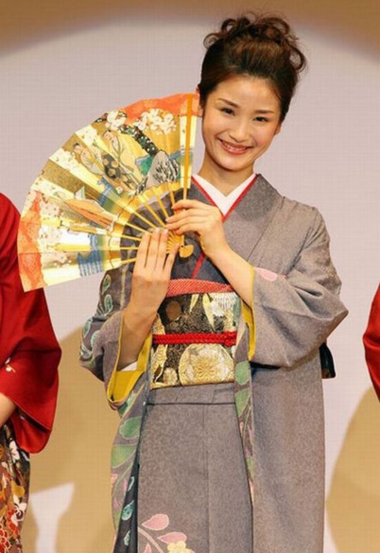 Miss Japan 2010 (9 pics)