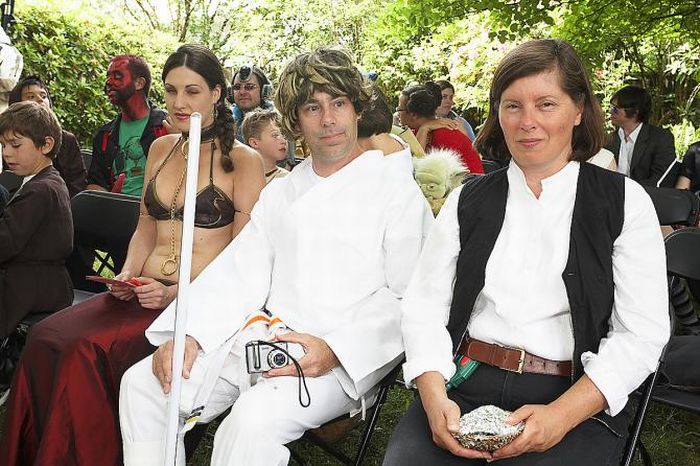 Wedding of Star Wars Fans (15 pics)