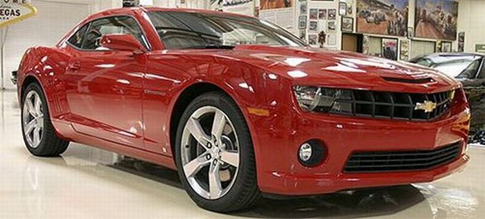 Jay Leno’s Garage (64 pics)