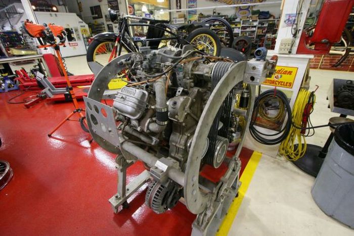 Jay Leno’s Garage (64 pics)
