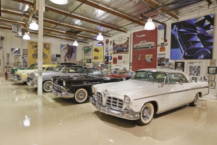 Jay Leno’s Garage (64 pics)