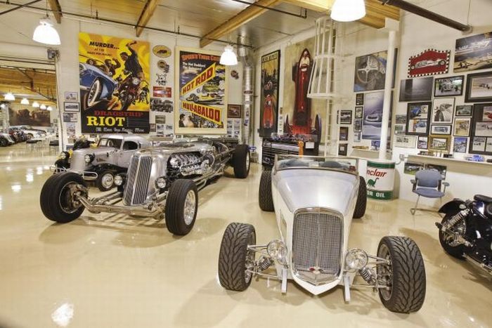 Jay Leno’s Garage (64 pics)