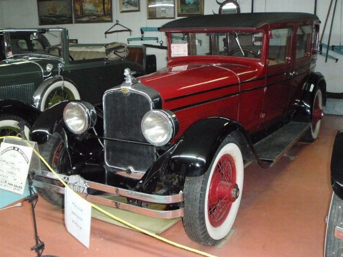 Jay Leno’s Garage (64 pics)