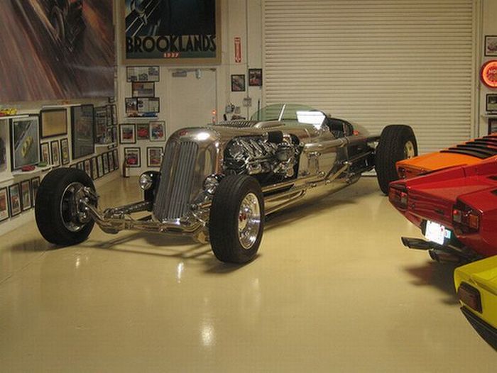 Jay Leno’s Garage (64 pics)