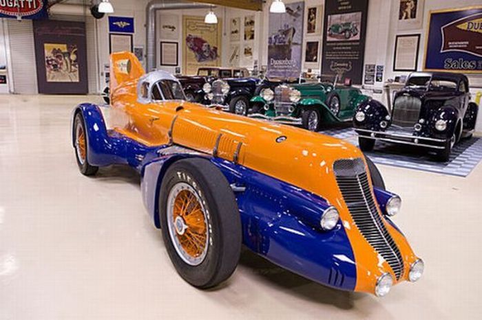Jay Leno’s Garage (64 pics)