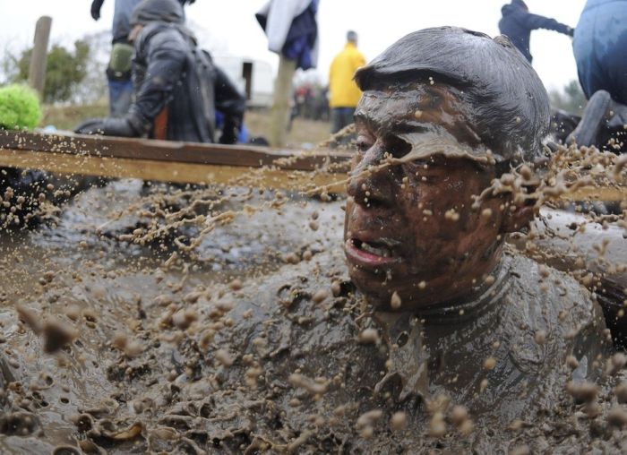 Tough Guy Race 2010 (21 pics)